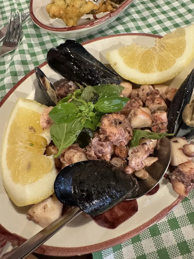 Sergio Costabile_Osteria Vino Rosso_Nocera Superiore_review