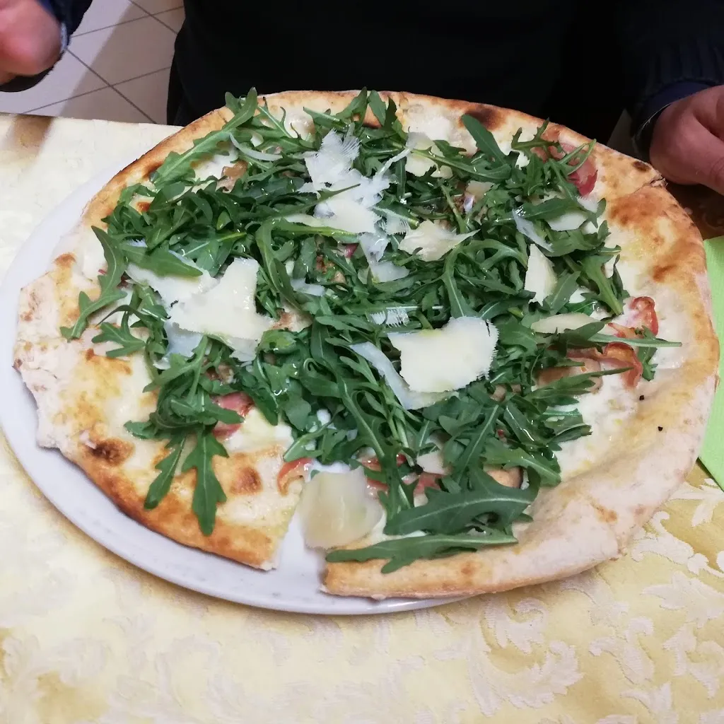 Il vecchio mulino pizzeria pub_Novi Velia_slider_image_3