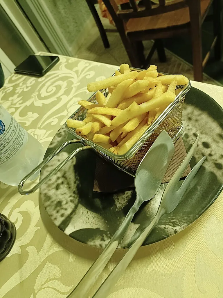 Letizia Di Giuseppe_I Tre Gigli_Oliveto Citra_review