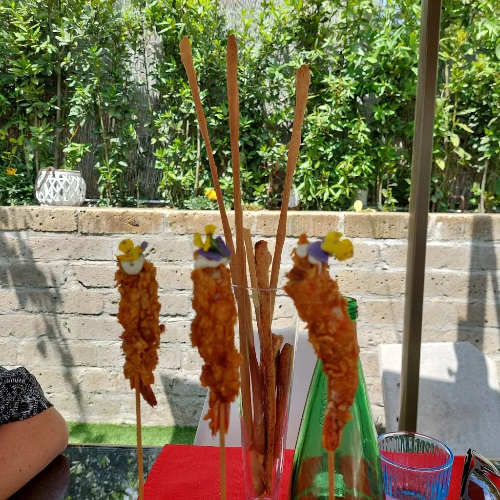 Dragomir Mladenov_Symposium bistrot_Ottaviano_review