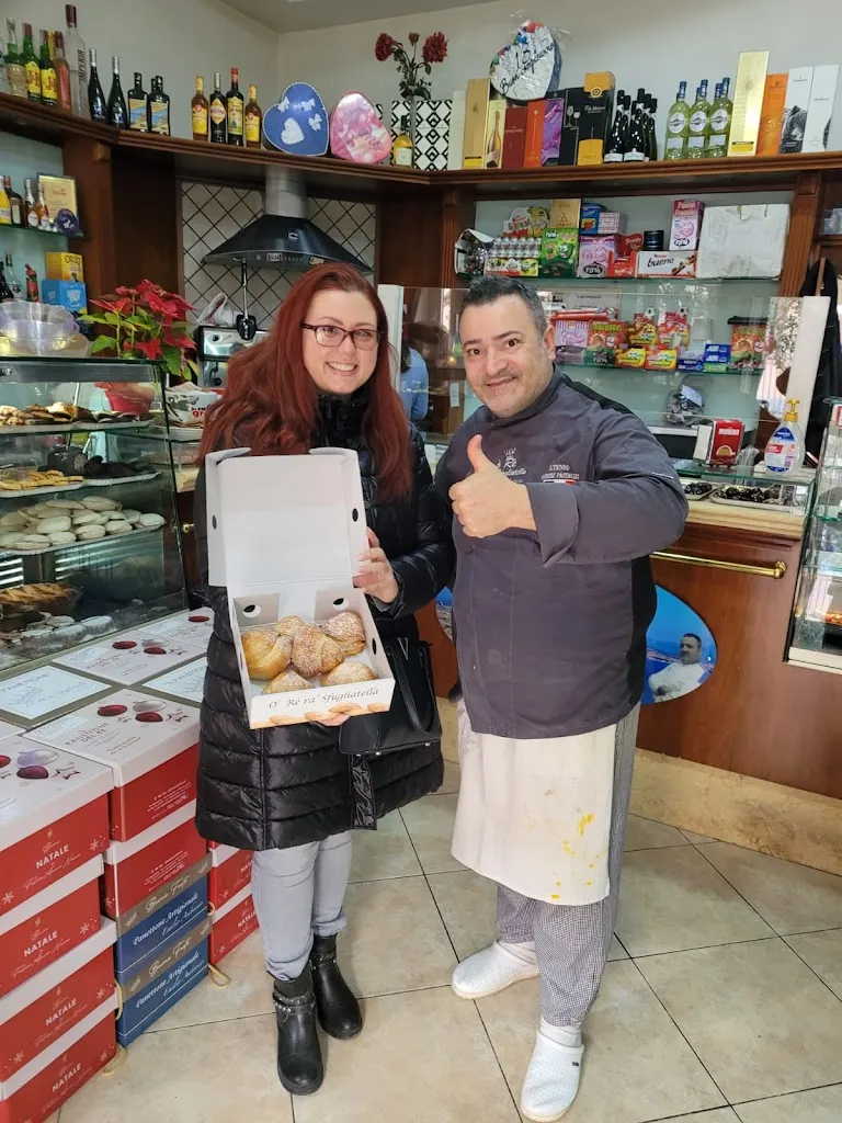 Valentina Fama_Il RE della Sfogliatella Bar Primavera 
