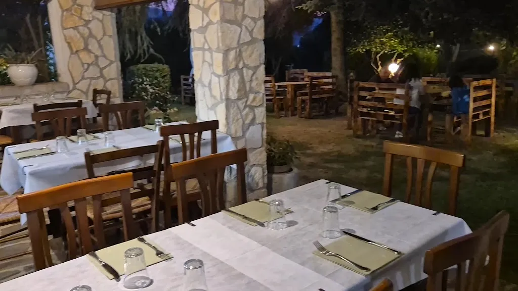 Ristorante Pizzeria Agriconvivio restaurant in Padula