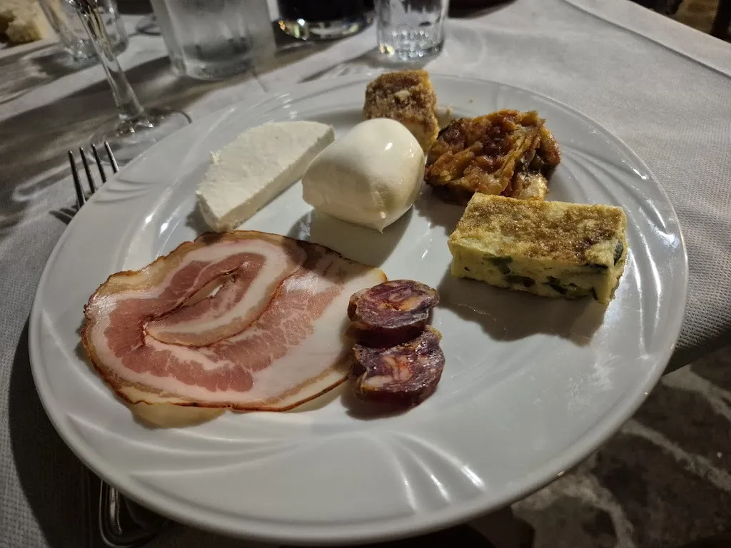 Ristorante Pizzeria Agriconvivio_Padula_slider_image_2