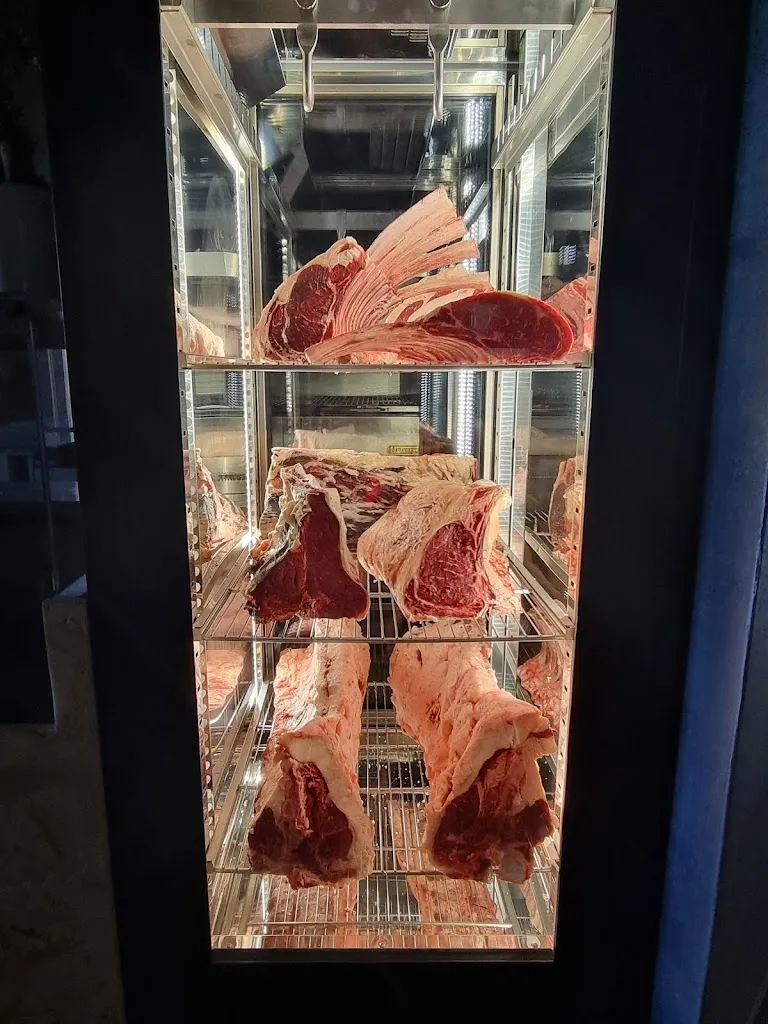 Casello48 restaurant in Padula