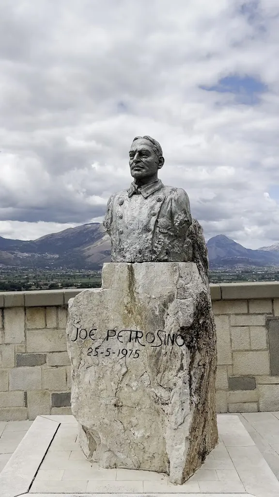 Vincenzo D'Amato Ipnosi_La Locanda dei Trecento_Padula_recensione