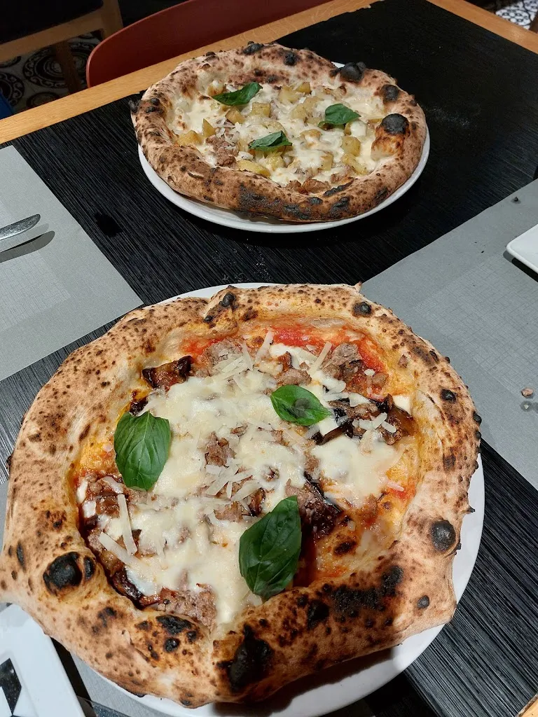 Mirko Schirò_Pizzeria da Lioniello_Orta di Atella_review