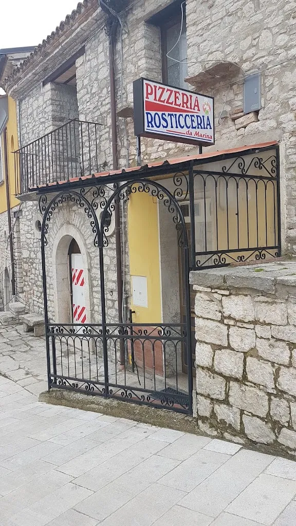 Pizzeria-Rosticceria Da Marina restaurant in Pago Veiano