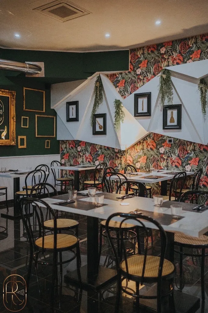 Robertino Cupo Pizza restaurant in Palomonte