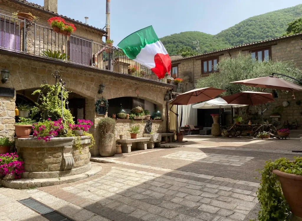 Antica Corte restaurant in Paolisi