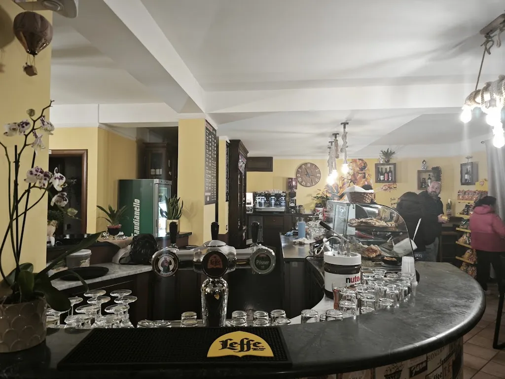 Antonio Peluso_Anima Bianca_Paternopoli_review