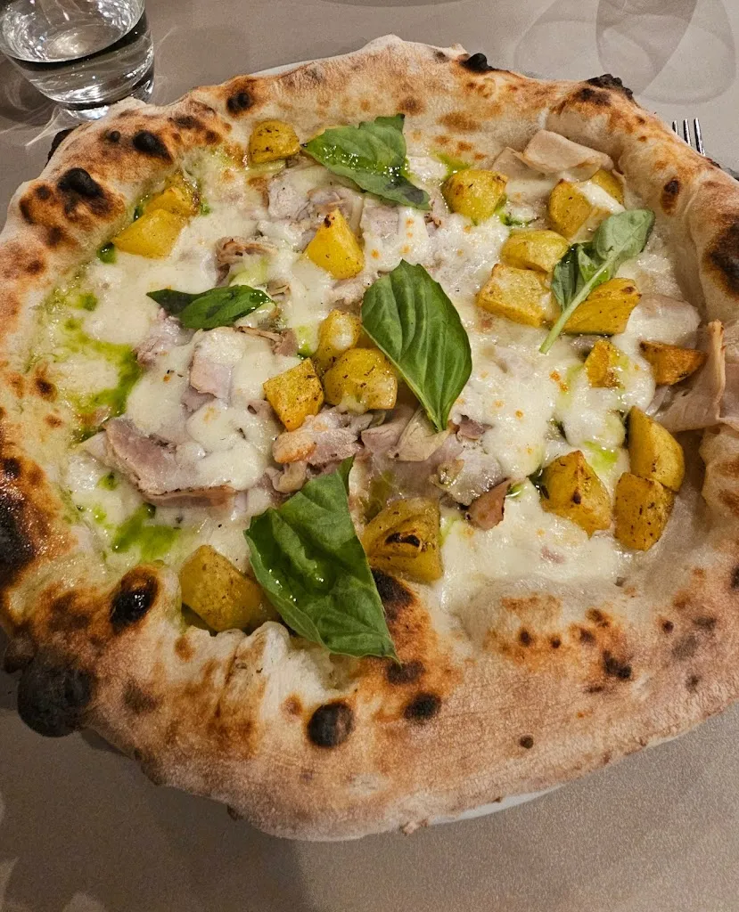 Capitolo pizza restaurant in Palma Campania