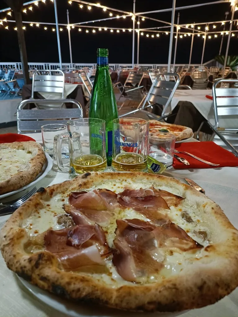 Mario Cannito_Fronte Vesuvio_Palma Campania_review