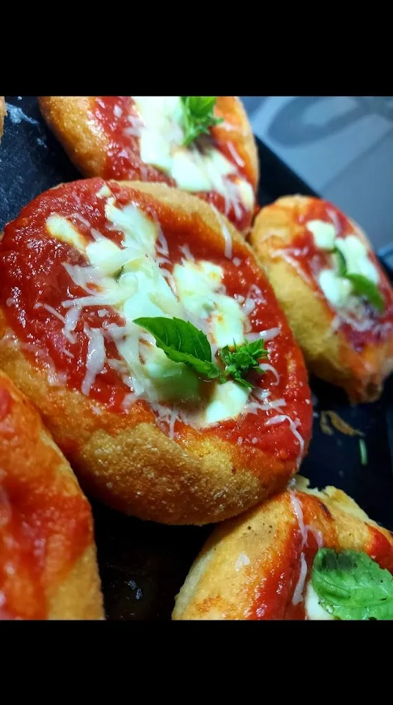 Cavallino Rosso ‘Bar,rosticceria,paninoteca’_Palma Campania_slider_image_3