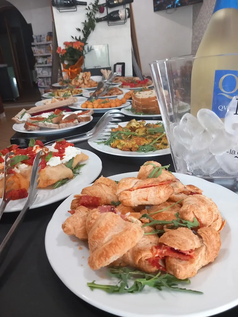 Futura Bar, Ristorante, Pizzeria, Hotel 3 stelle_Pesco Sannita_slider_image_1