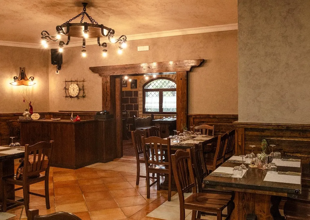 Comus Artigiani del Gusto restaurant in Piana di Monte Verna