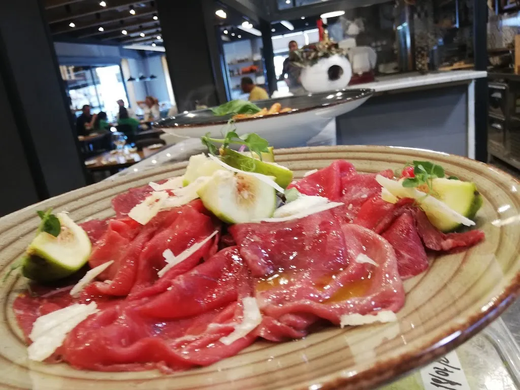 Brace & Qualita' - Braceria Salumeria Dispensa_Pezzano-Filetta_slider_image_3