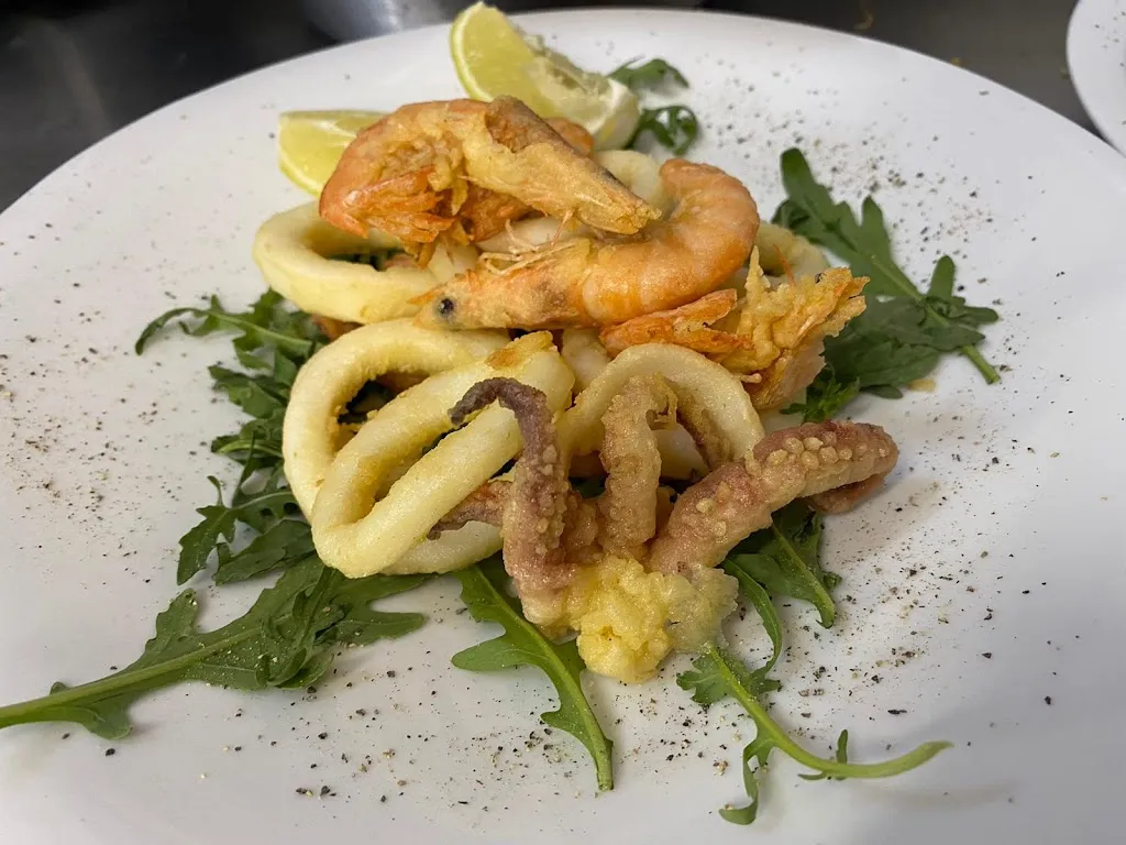 InBloom-Angolo Nascosto_Piazza del Galdo-Sant'Angelo_slider_image_2