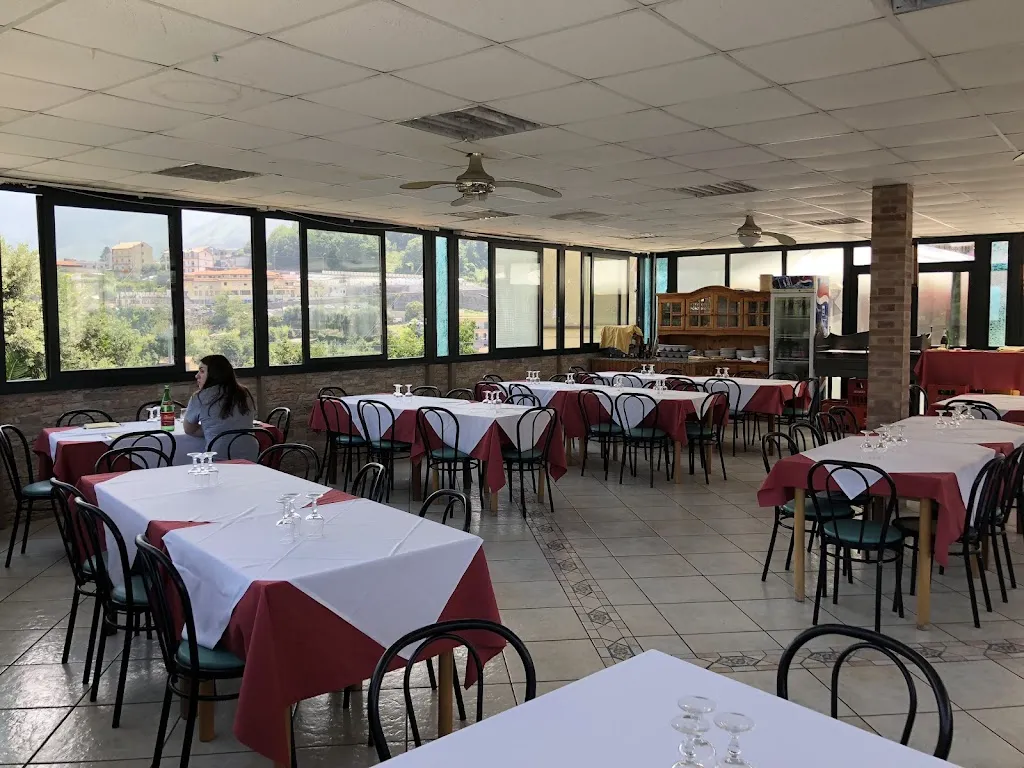 Ristorante & Pizzeria da Silvia restaurant in Piazza-Tralia-Pendolo