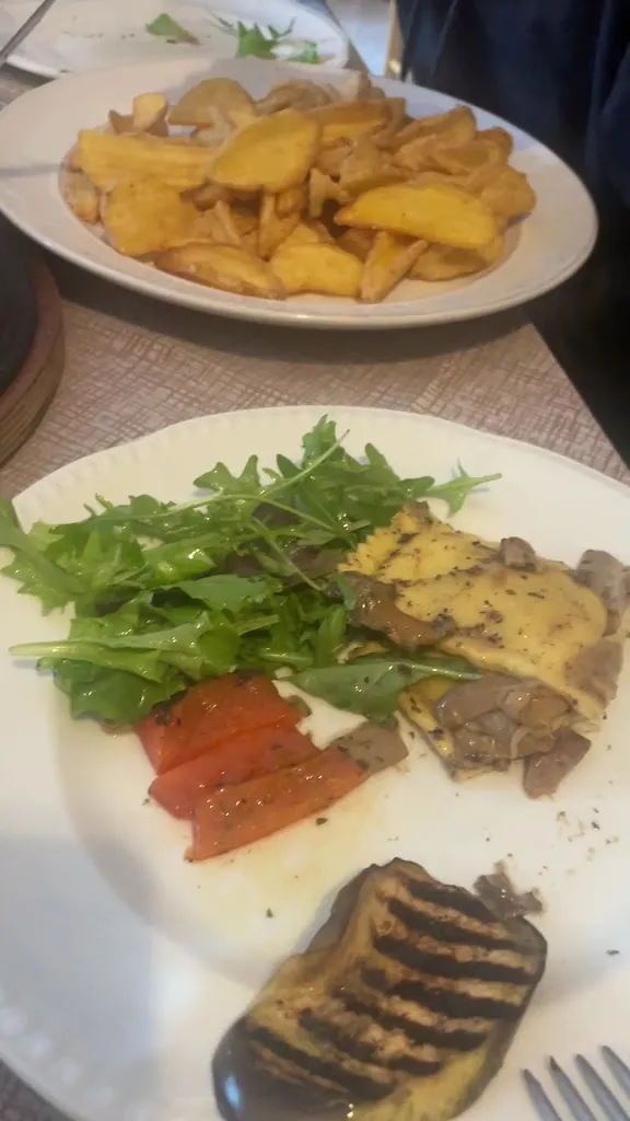 Ristorante & Pizzeria da Silvia_Piazza-Tralia-Pendolo_slider_image_2