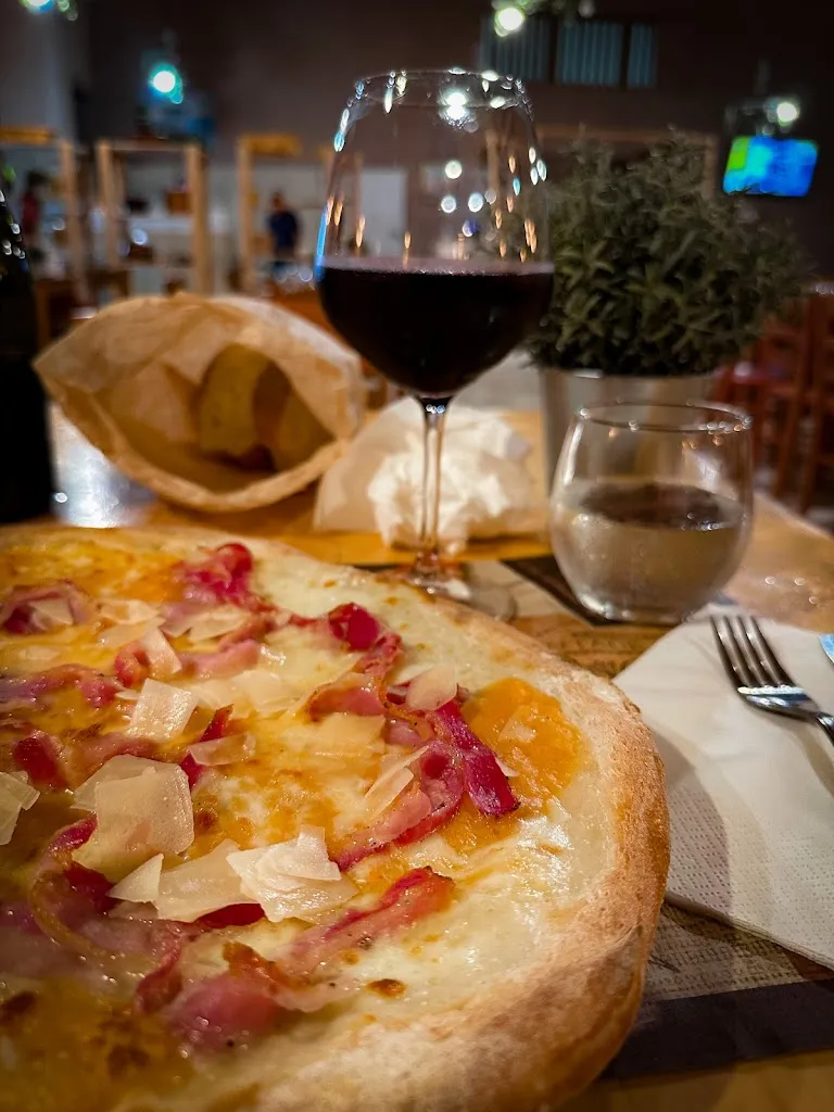 Tamara Rutten_Ristorante Pizzeria San Gennaro_Piazza-Tralia-Pendolo_Bewertung