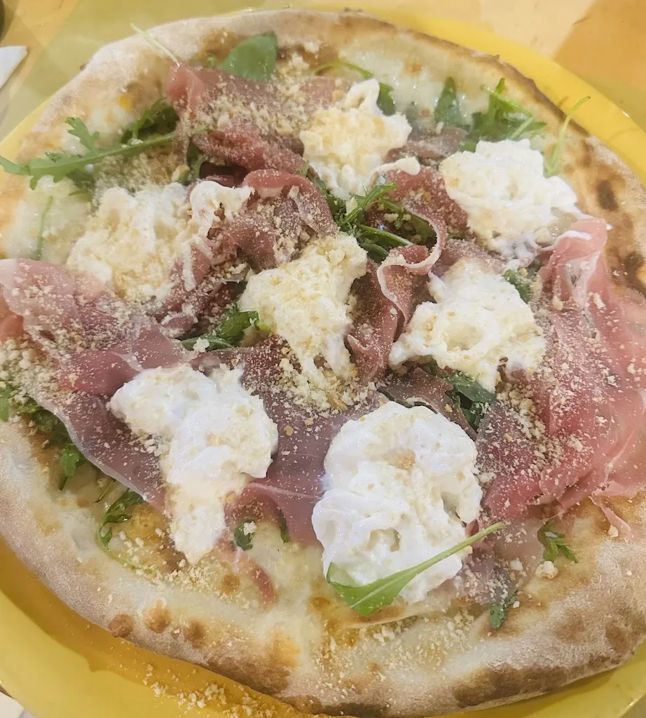 Ristorante Pizzeria San Gennaro_Piazza-Tralia-Pendolo_slider_image_3