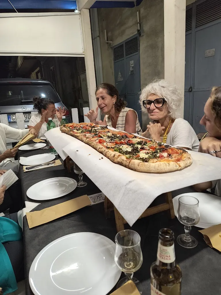 CKJ restaurant Pizzeria_Piedimonte_slider_image_2