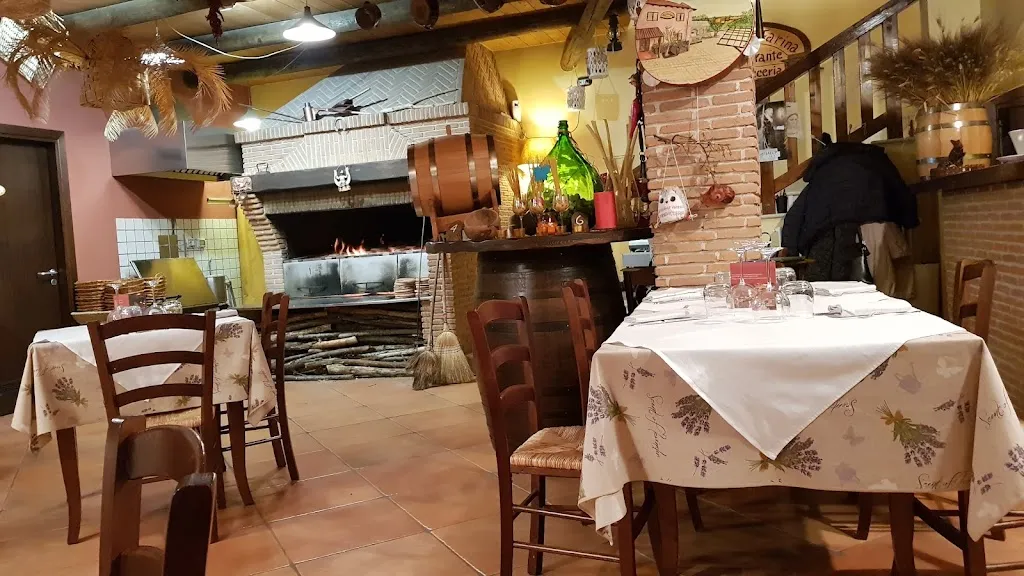 Acqua & Farina restaurant in Pietradefusi