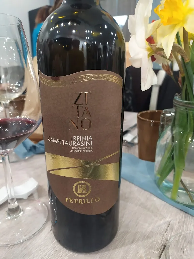 Petrillo vini e sapori_Pietradefusi_slider_image_2