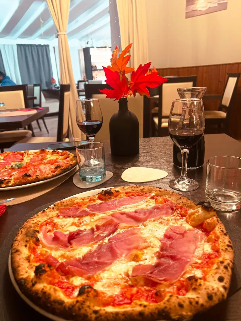 Tony Renzulli_Tom and Jerry Pizzeria_Pietradefusi_review