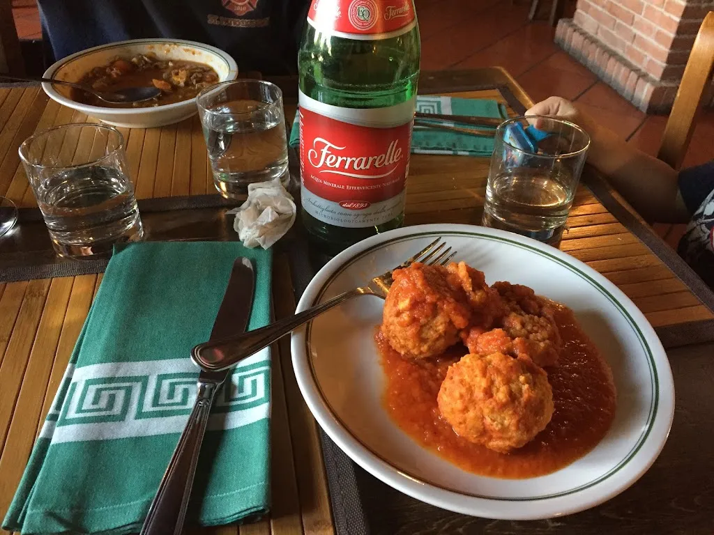 Philip Ibbitson_La Caveja_Pietravairano_review