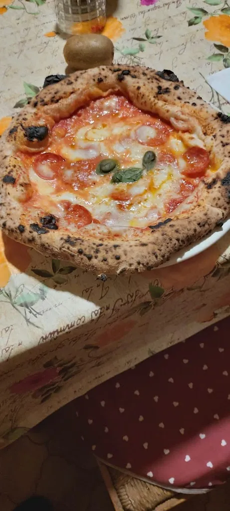 Massimo Carlone_Vinz pizzeria_Pietravairano_review