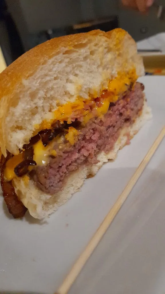 stefania luiso_Almost Pub_Pietravairano_recensione