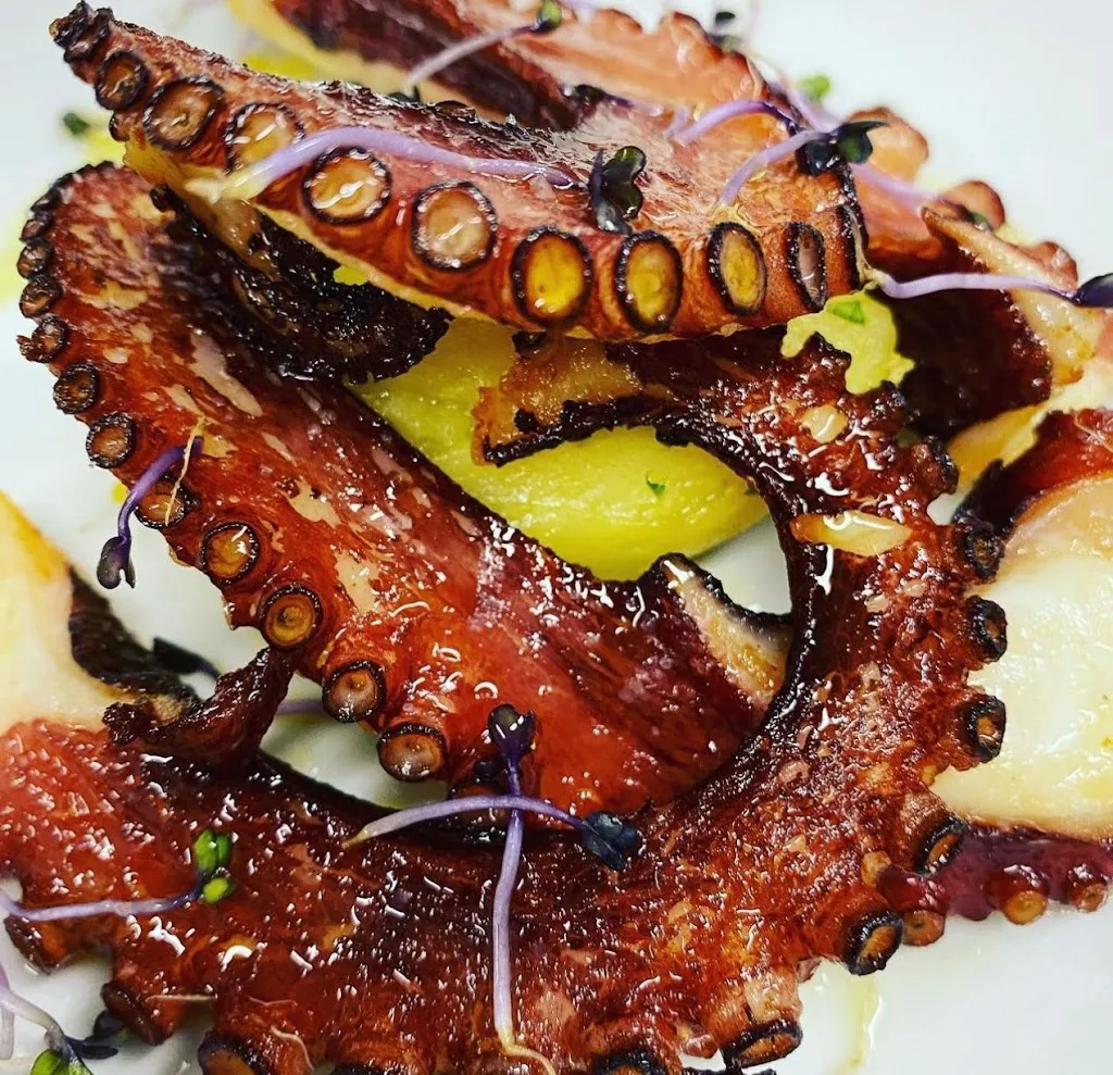 Pietre Vive di Giuseppe Larusso_Pianura_slider_image_3