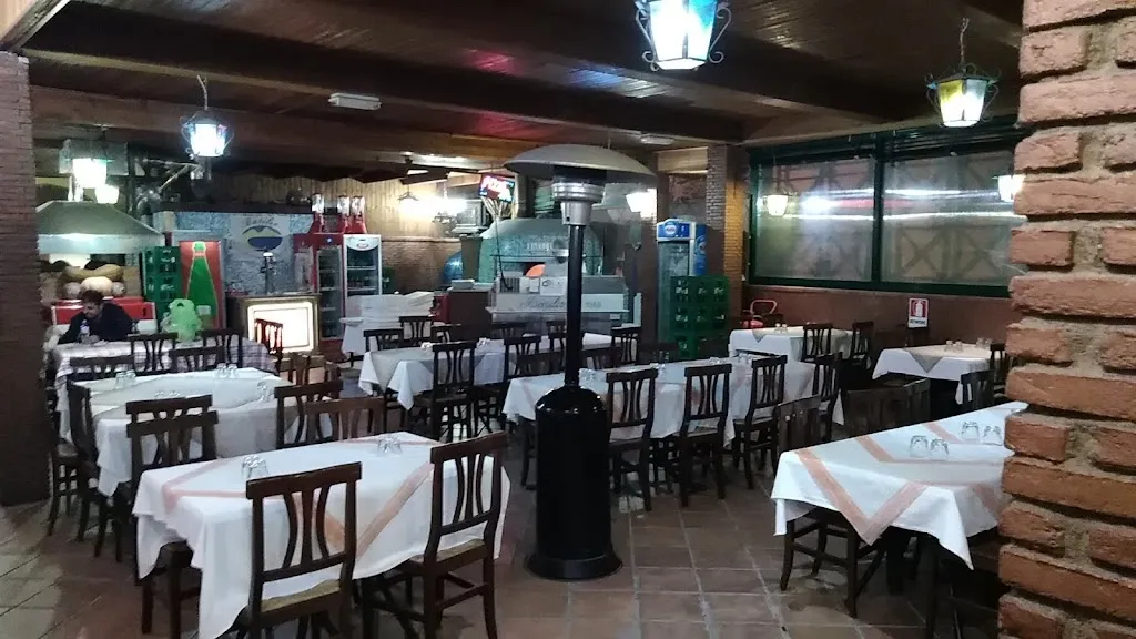 Ristorante e Pizzeria da Basilio_Pianura_slider_image_1