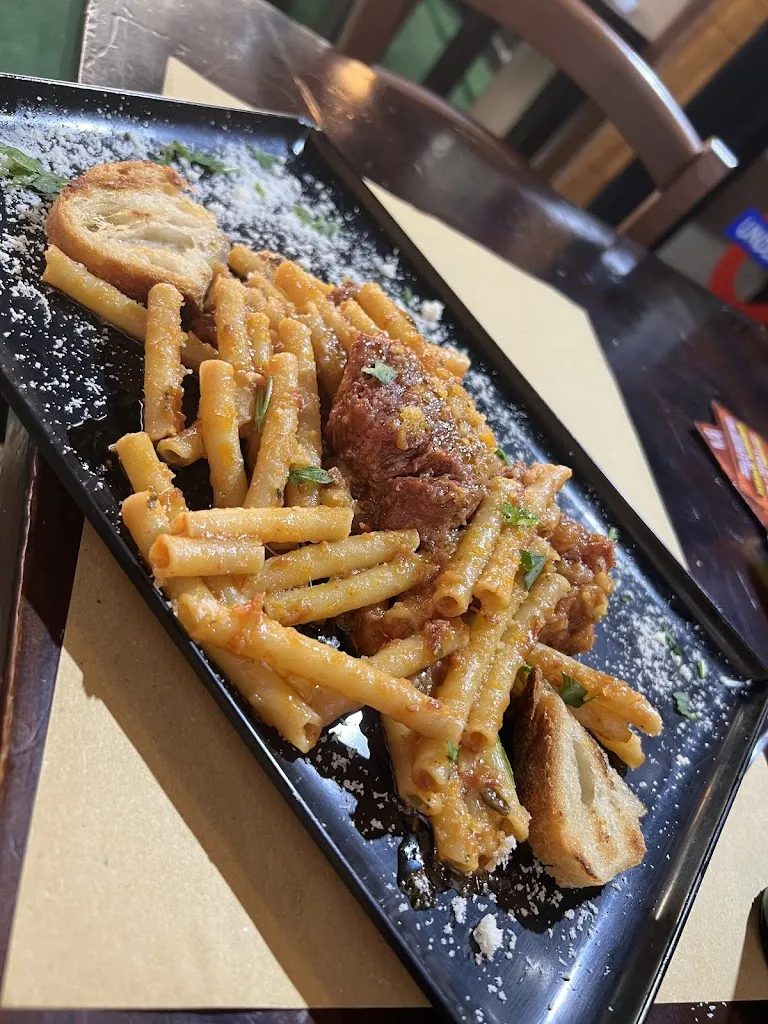 Claudia Falbo_Pub Lowland_Pianura_recensione