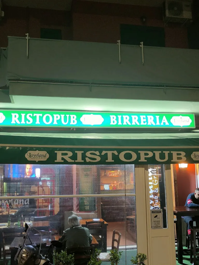 Pub Lowland restaurant in Pianura