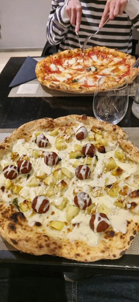 Andrea Lucisano_Villa Meridiane - Ristorante, Pizzeria, Eventi_Pianura_recensione