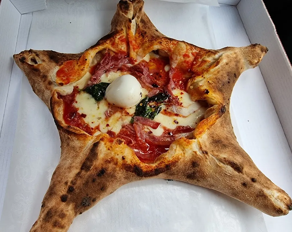 Susana Galiaઇઉ_Pizzeria da Mercede_Pianura_review