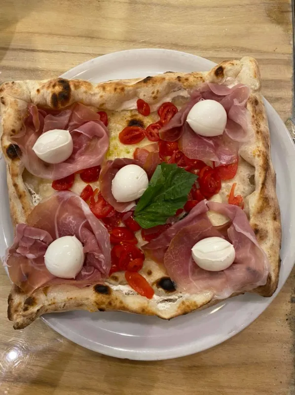 Pizzeria Frattini Pianura_Pianura_slider_image_2