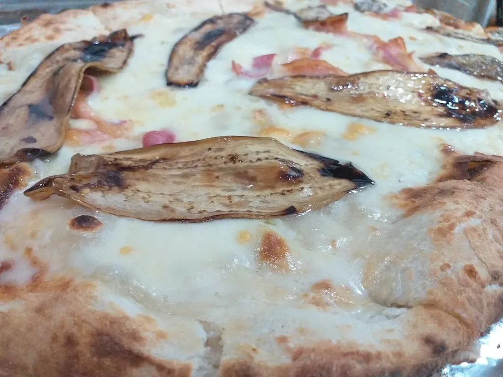 Pizzeria Bellafigliola_Pianura_slider_image_3