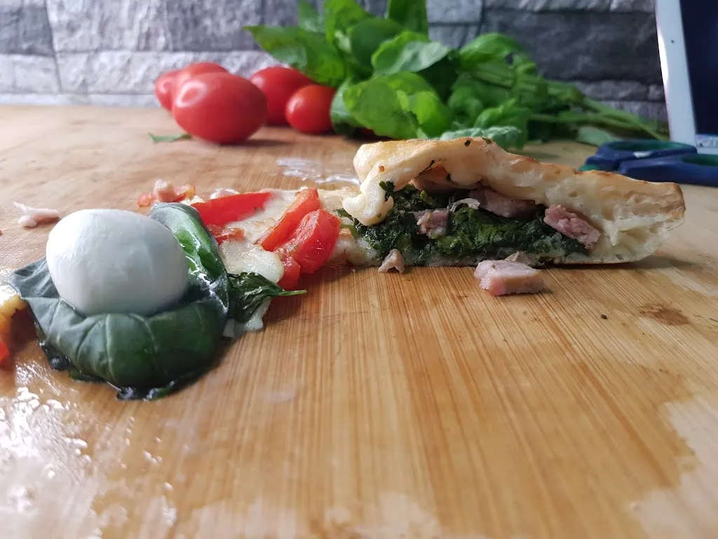 Pizzeria Arte Pizza_Pianura_slider_image_3