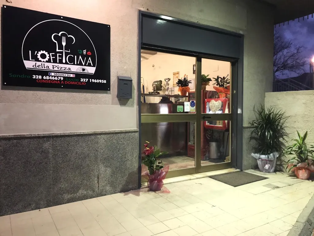 L'officina della pizza restaurant in Poggioreale