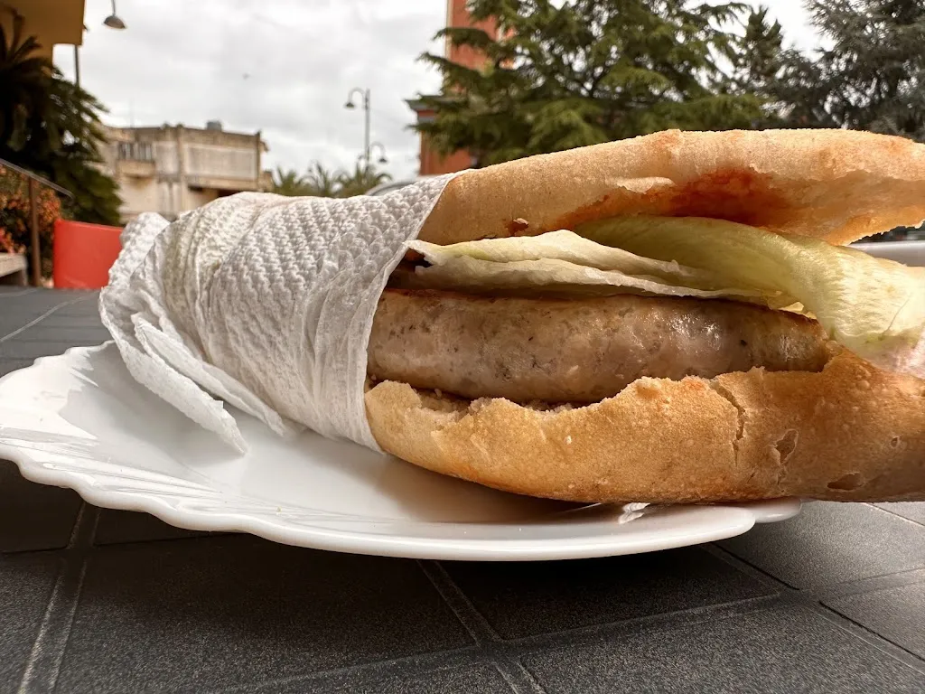 Sanaz Tavakkol_Bar Degli Archi_Poggioreale_review