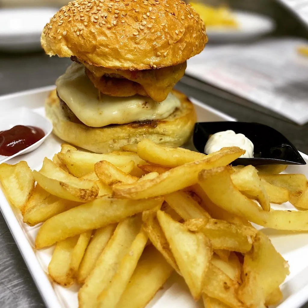 Mamapè Pizzeria Trattoria_Poggioreale_slider_image_2