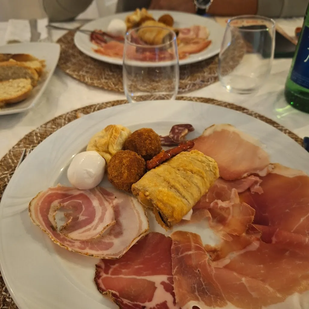 Salvatore Rubino_La Locanda dei sapori di Lucy Rosella_Pietrelcina_review