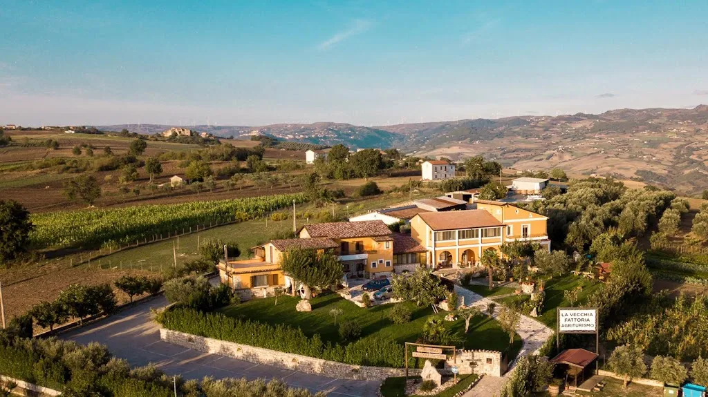 The Old Farmhouse Accommodation restaurant in Pietrelcina