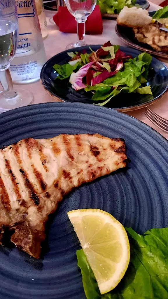 Menu_International di Parzanese Rachele_Pietrelcina_immagine_1