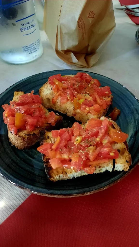 Menu_International di Parzanese Rachele_Pietrelcina_immagine_3