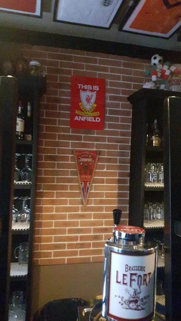 Pub Old Soccer restaurant in Pietrelcina