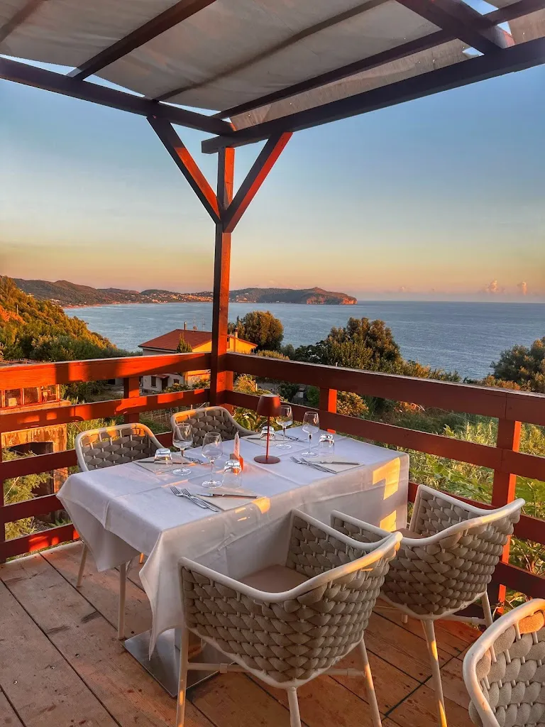 Tenuta Donna Carmela Palinuro_Pisciotta_slider_image_3